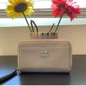 Coach Metallic Leather W/Purple Lining Wallet💋